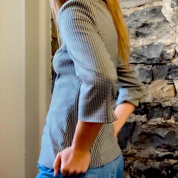 Checkered Blazer cropped sleeve. Size Small. - Picture 2 of 4